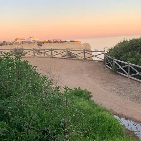 Castelo Da Esperanca Na Sra Da Rocha Appartamento